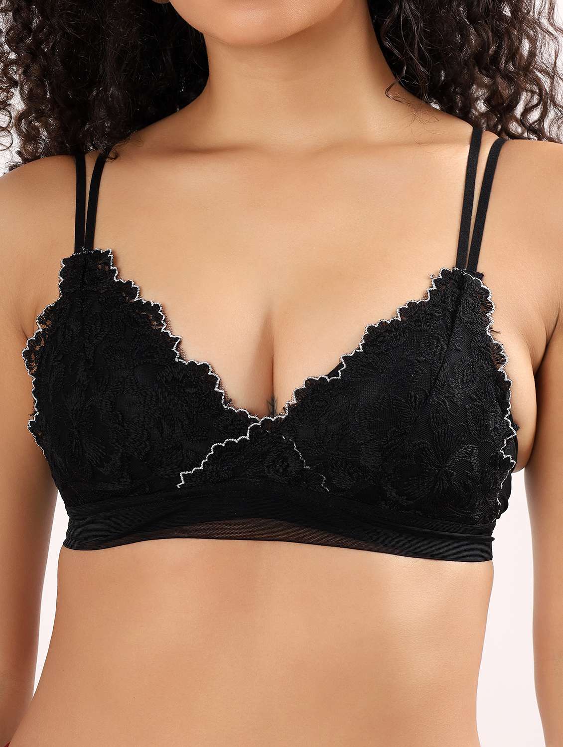 women floral lightly padded plunge bra - 22011361 - Standard Image - 4