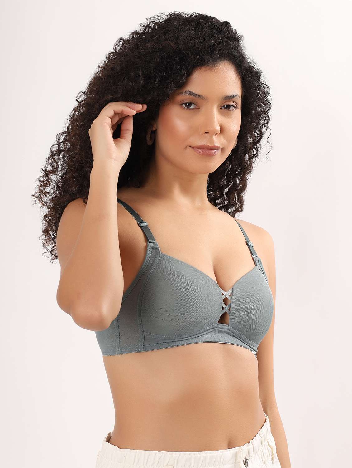 women solid lightly padded plunge bra - 22011375 -  Standard Image - 1