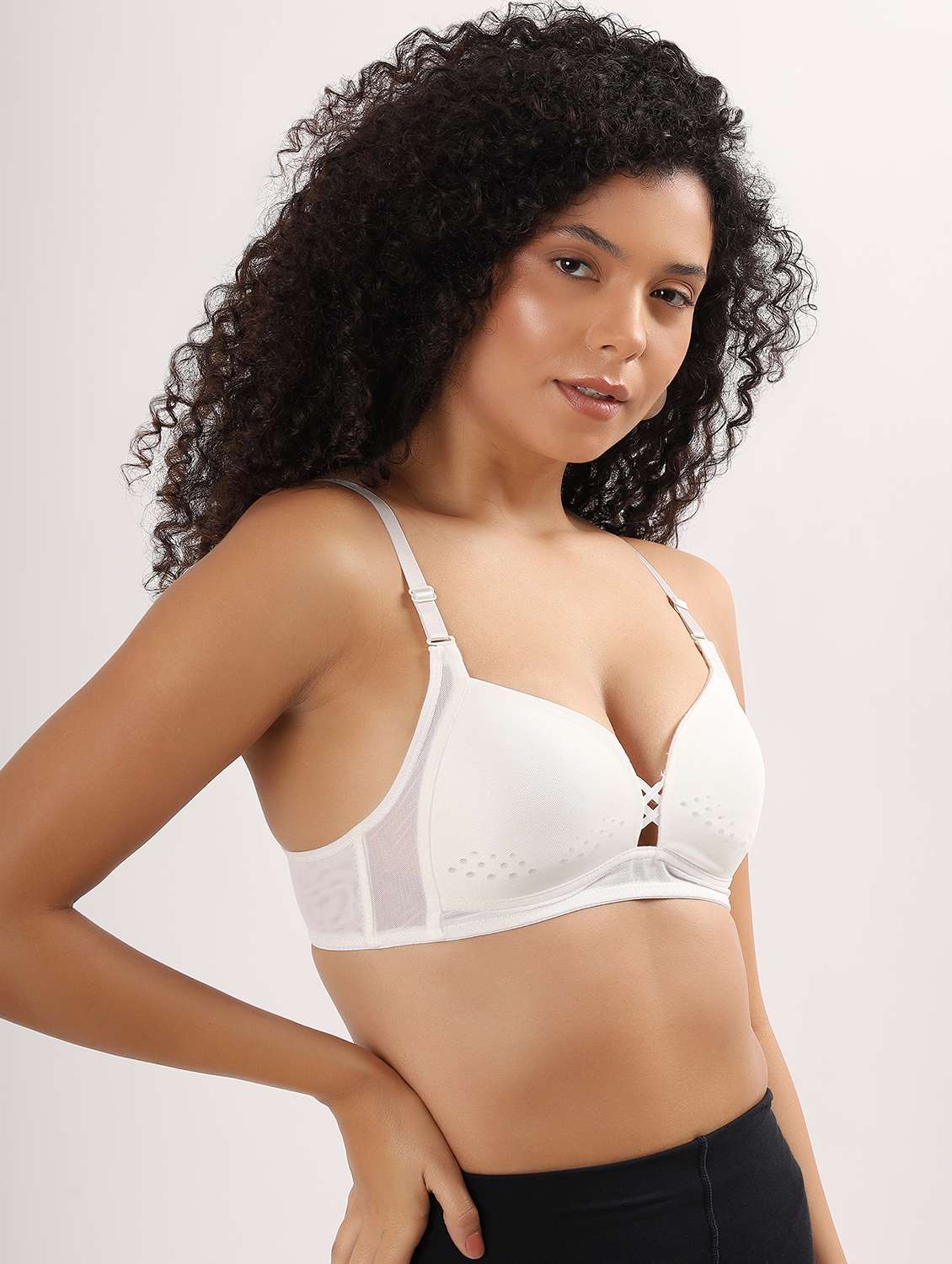 women solid lightly padded plunge bra - 22011377 -  Standard Image - 1