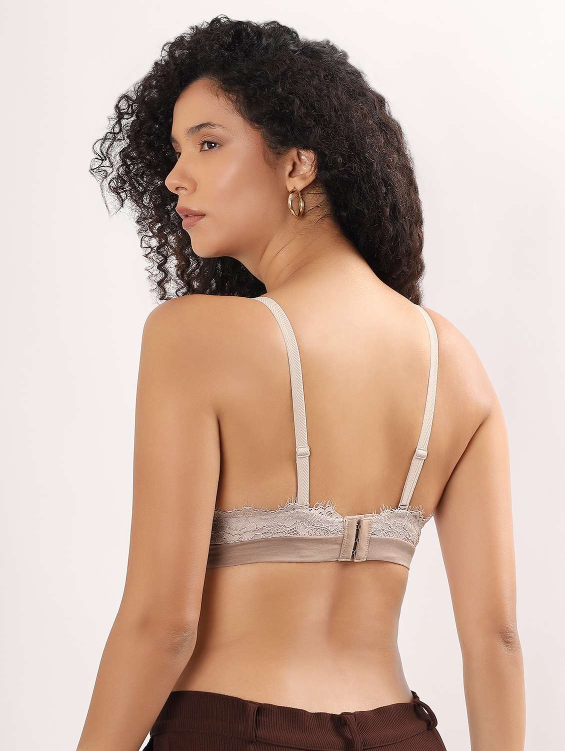 women color block lightly padded plunge bra - 22011383 -  Standard Image - 4