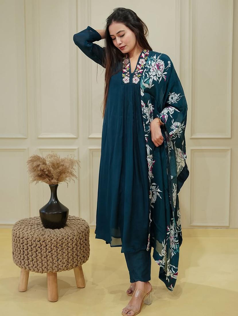 women embroidered three quarter sleeve kurta pant with dupatta set - 22011409 - Standard Image - 1