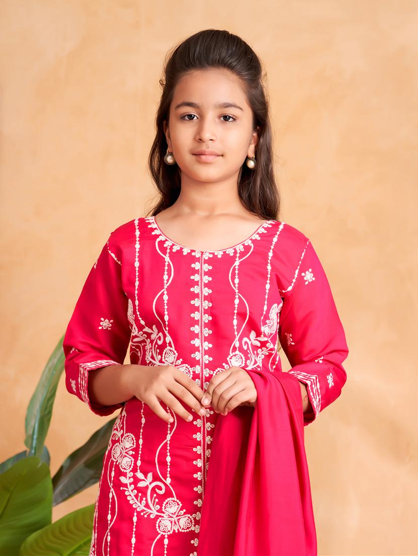 girls embroidered kurta and pant with dupatta - 22012036 - Standard Image - 4
