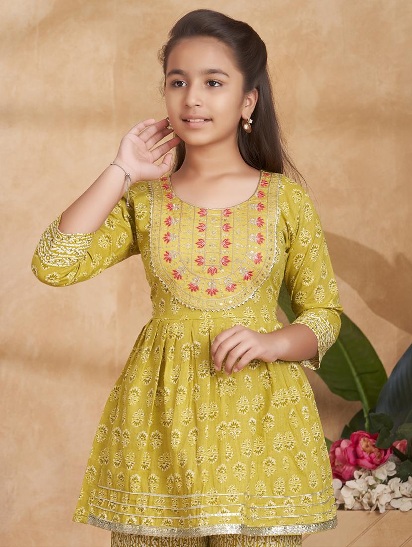 girls printed kurta and sharara set - 22012072 - Standard Image - 4