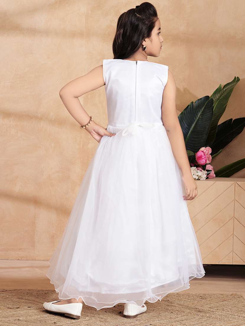 women white solid sleeveless fit & flare dress - 22012082 -  Standard Image - 4