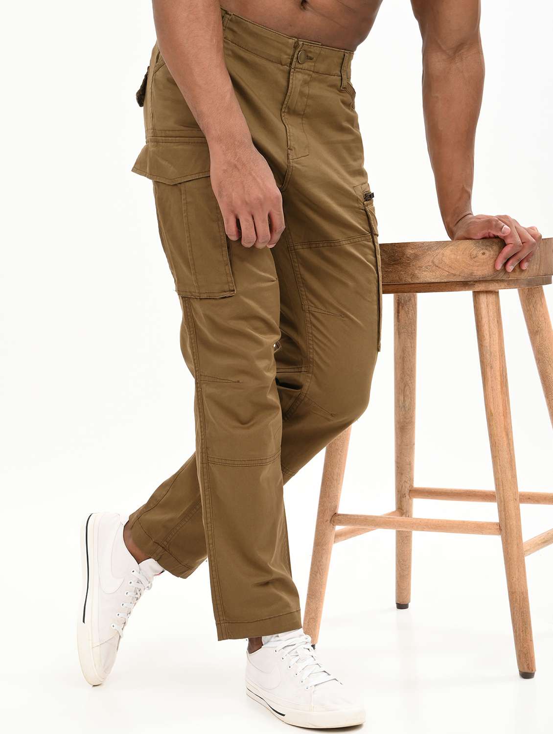 men solid mid rise relaxed fit cargo - 22012860 -  Standard Image - 1