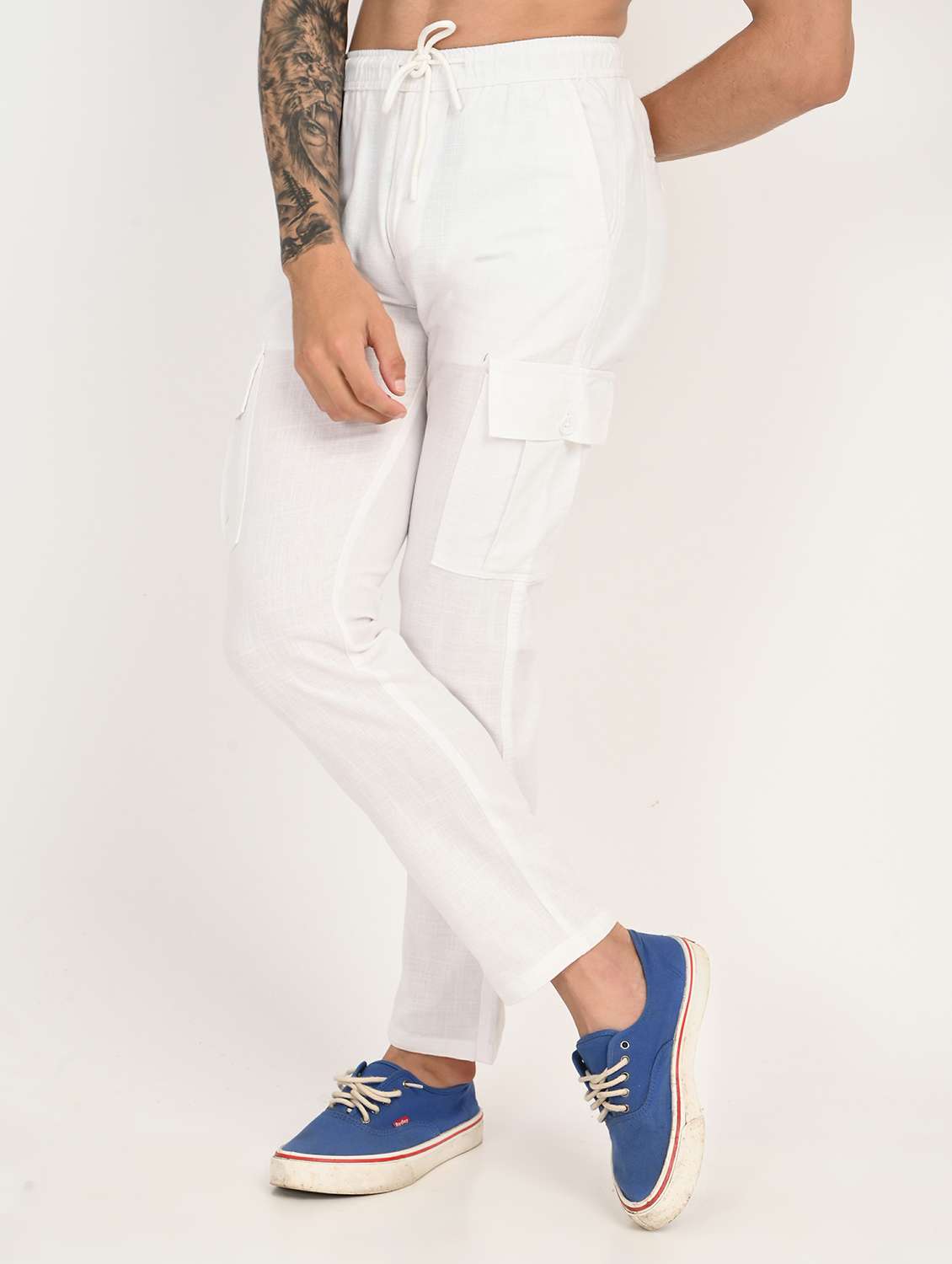men solid mid rise relaxed fit cargo - 22012881 - Standard Image - 1