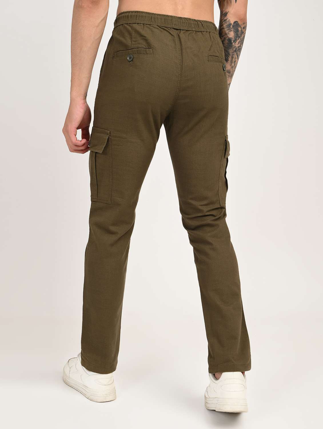 men solid mid rise relaxed fit cargo - 22012884 - Standard Image - 4