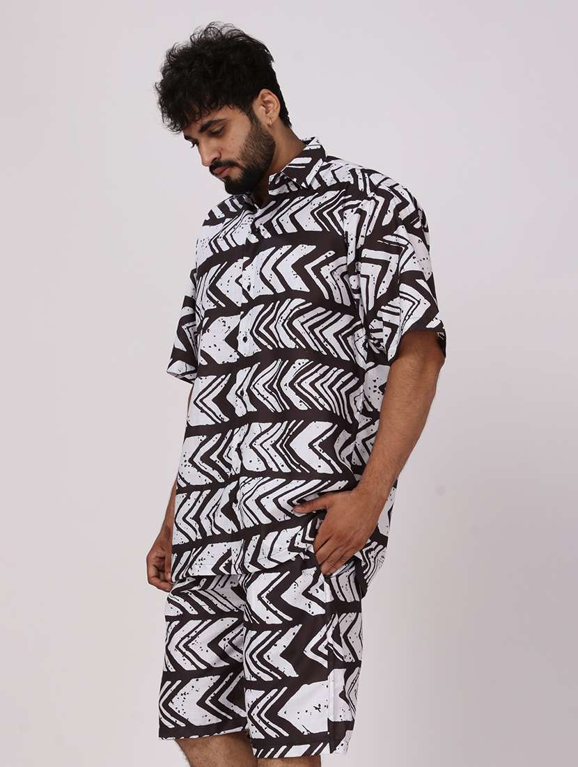 men printed short shorts & shirt co-ords set - 22012952 -  Standard Image - 1