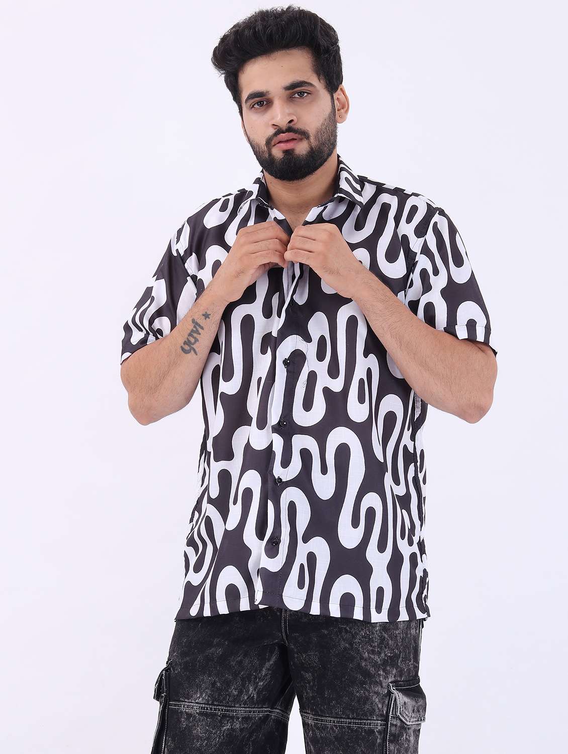 men printed short sleeve oversized casual shirt - 22013082 -  Standard Image - 1