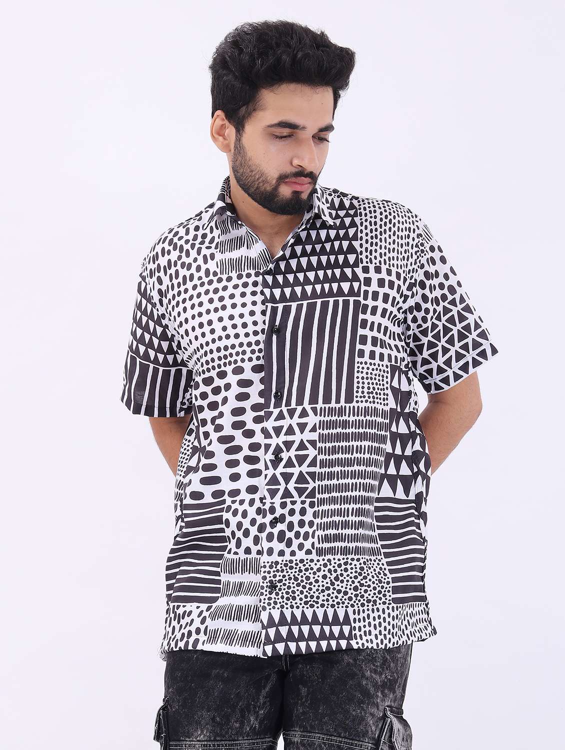 men printed short sleeve oversized casual shirt - 22013152 -  Standard Image - 1