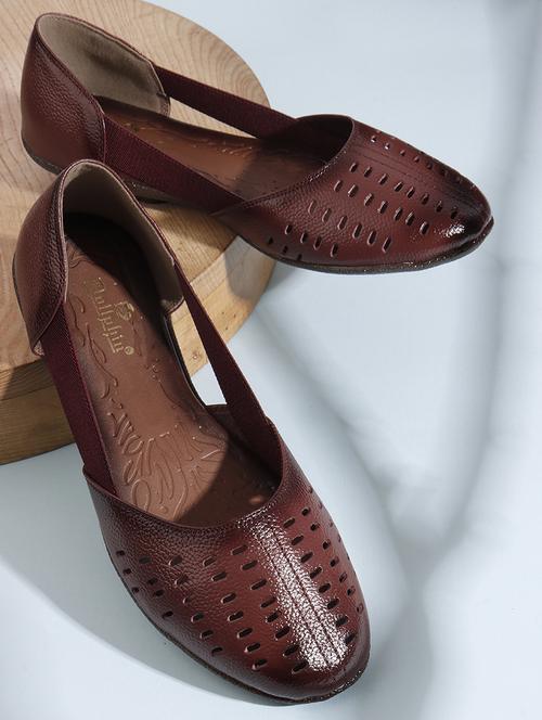 women solid peep toe slip on ballerina - 22013273 -  Standard Image - 0