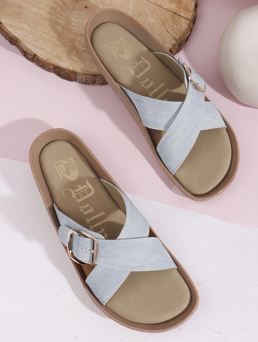 women solid slip on flats - 22013299 -  Zoom Image - 0