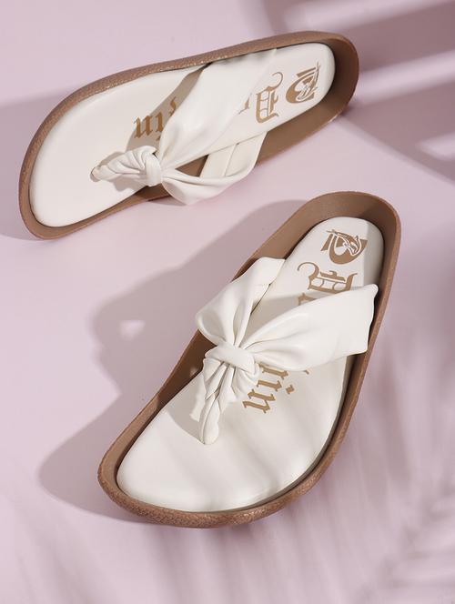 women solid slip on flats - 22013303 - Standard Image - 0