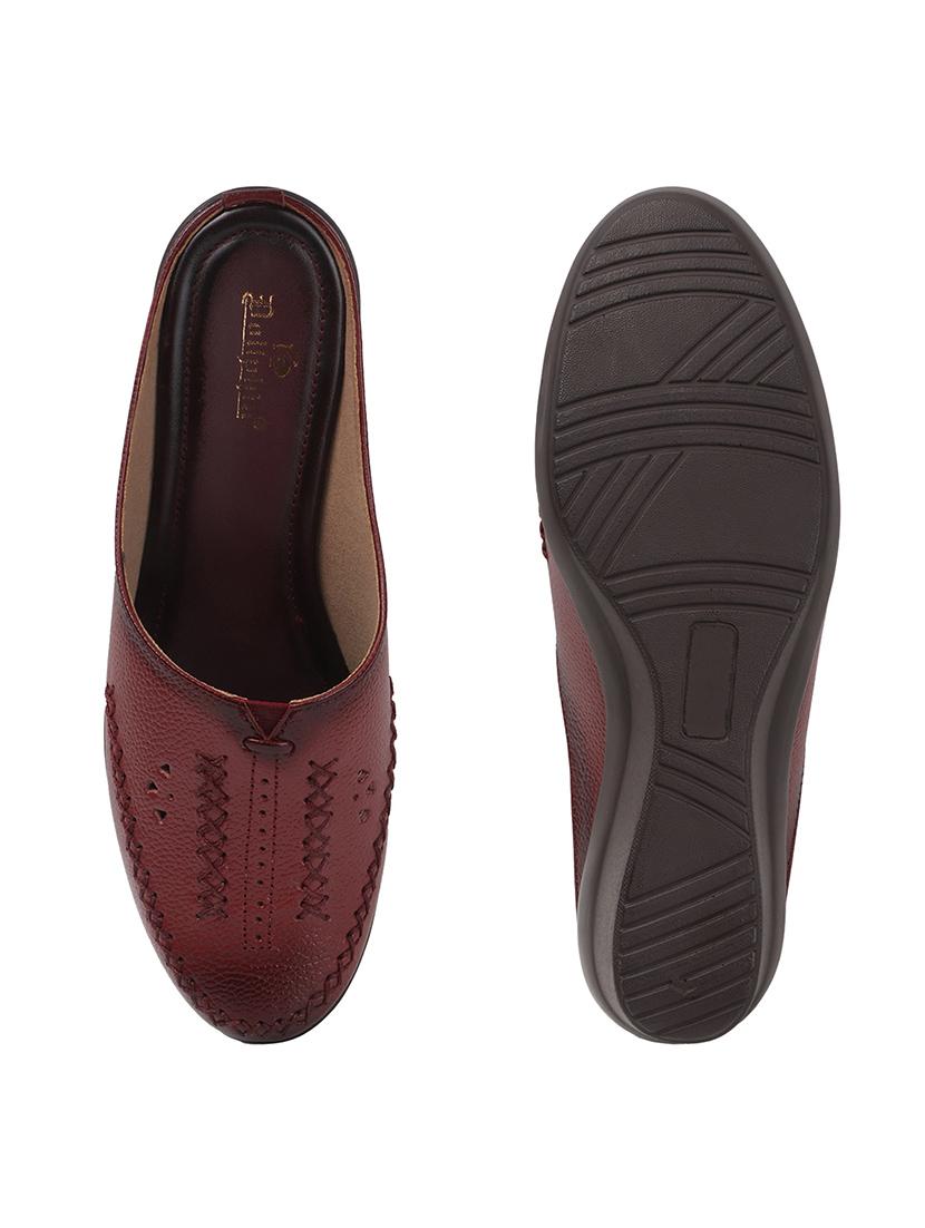 women solid slip on wedge mule - 22013342 - Standard Image - 4