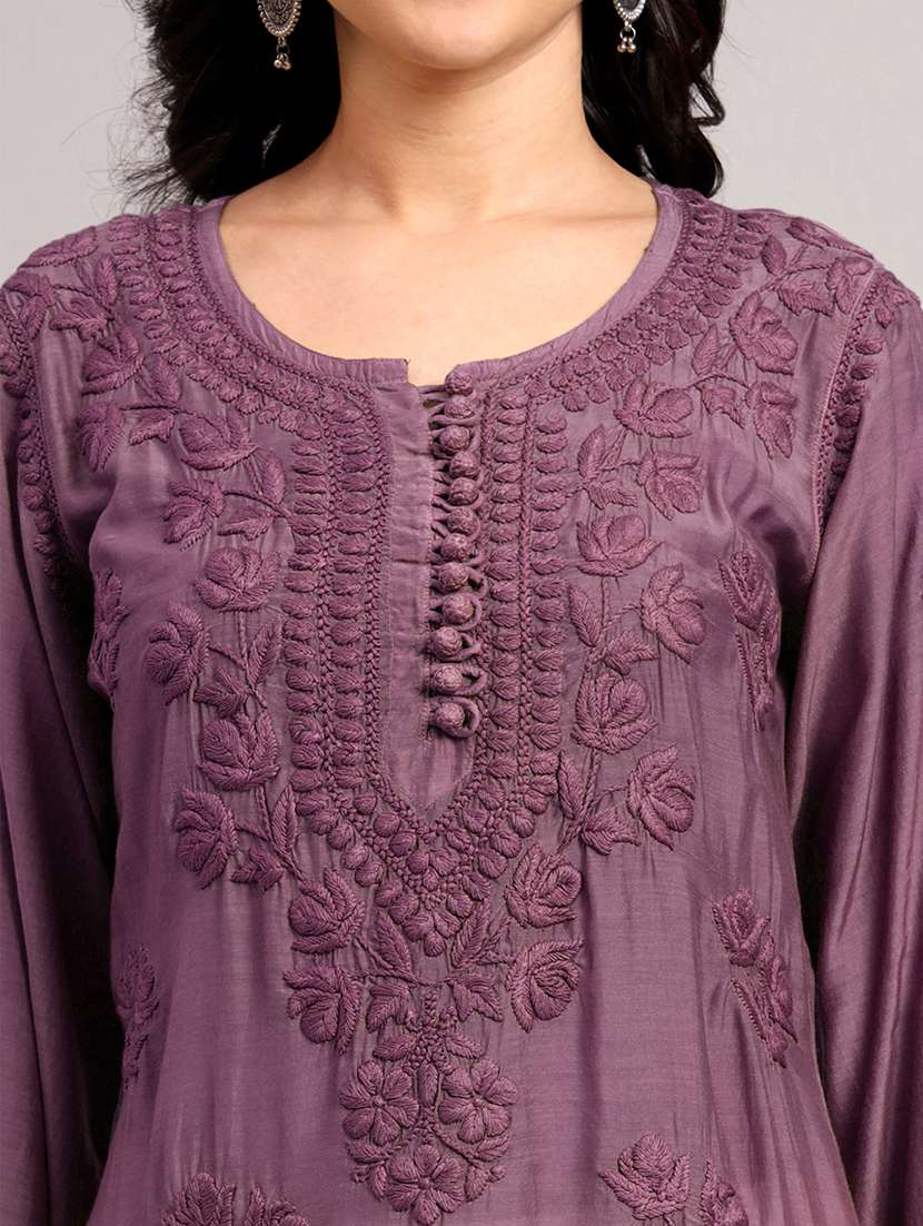 women long sleeve chikankari straight kurta - 22013540 -  Standard Image - 4