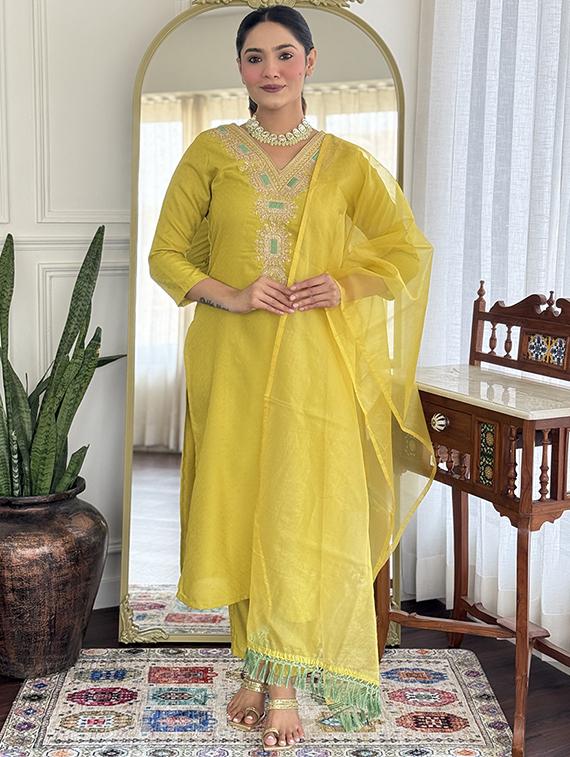 women embroidered three quarter sleeve kurta pant with dupatta set - 22014115 - Standard Image - 1