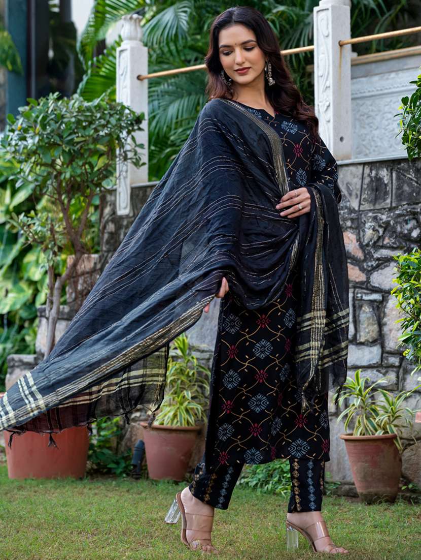 black viscose kurta pant  set - 22014159 -  Standard Image - 1