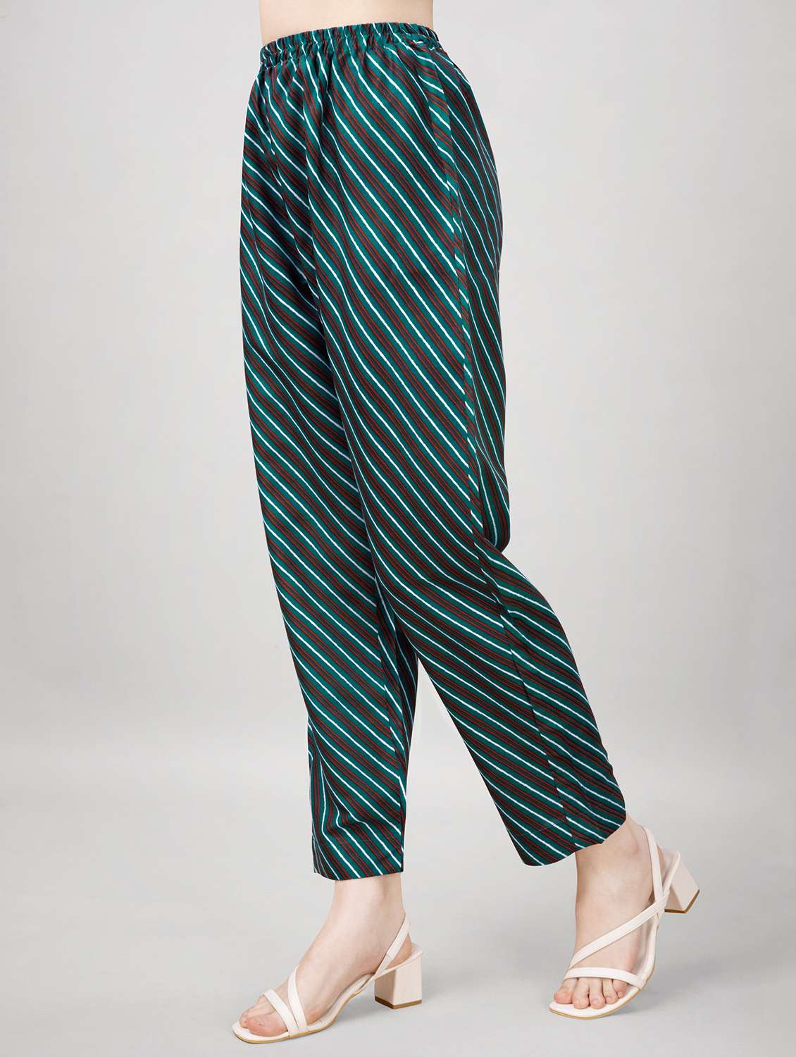 women three quarter sleeve kurta pant with dupatta set - 22014183 -  Standard Image - 4