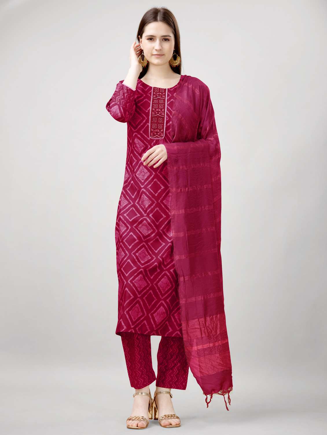 women three quarter sleeve kurta pant with dupatta set - 22014185 -  Standard Image - 1