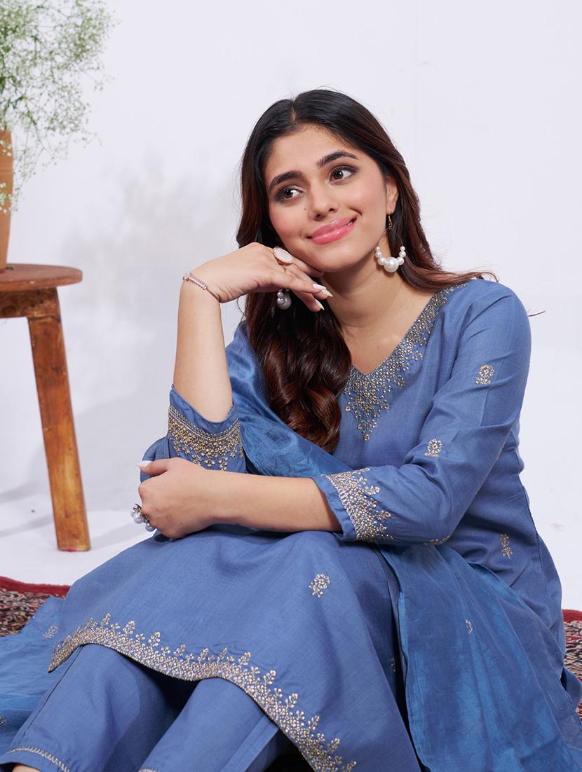 women three quarter sleeve kurta pant with dupatta set - 22014196 - Standard Image - 4