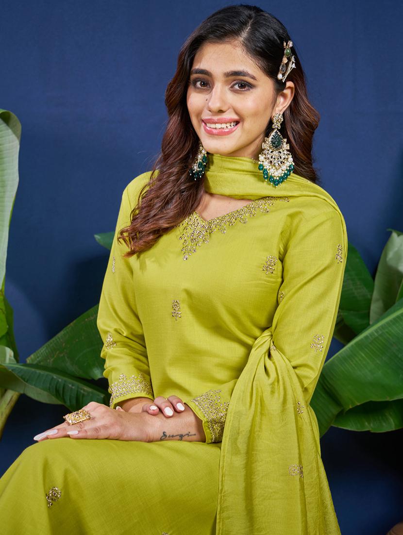 women three quarter sleeve kurta pant with dupatta set - 22014201 - Standard Image - 4