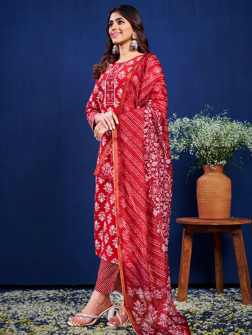women three quarter sleeve kurta pant with dupatta set - 22014203 -  Standard Image - 1