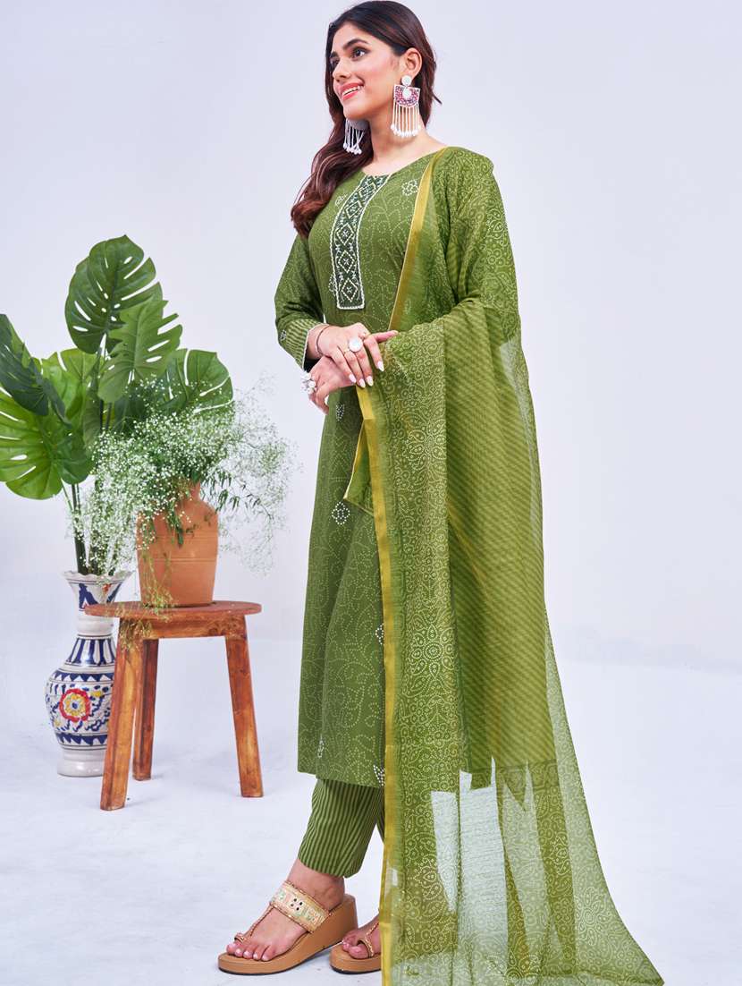 women three quarter sleeve kurta pant with dupatta set - 22014207 -  Standard Image - 1