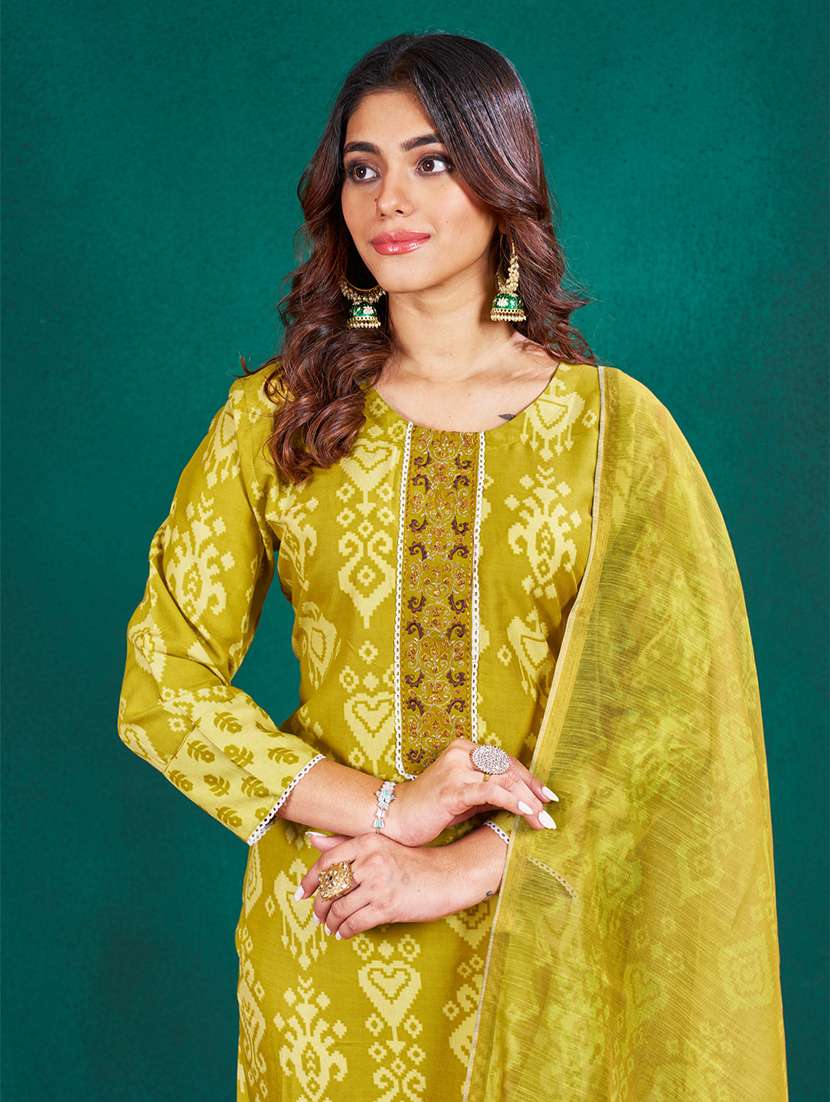 women printed three quarter sleeve kurta pant with dupatta set - 22014231 -  Standard Image - 1