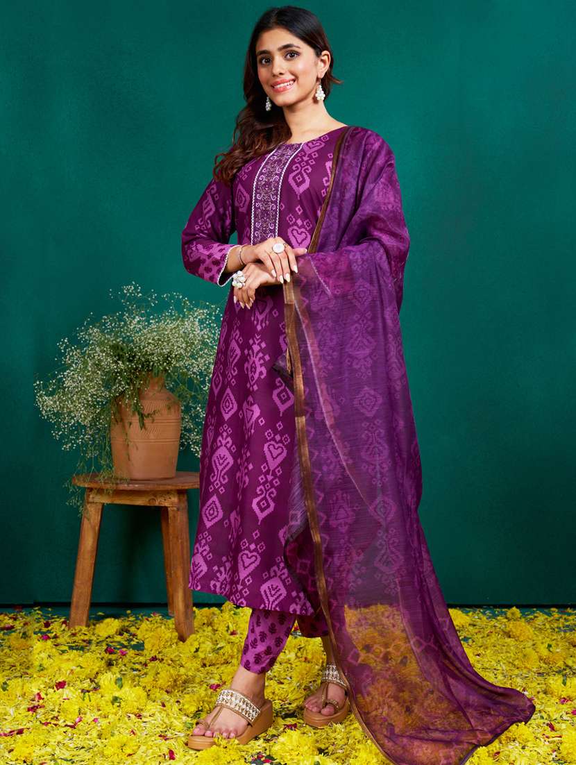 women printed three quarter sleeve kurta pant with dupatta set - 22014232 -  Standard Image - 1