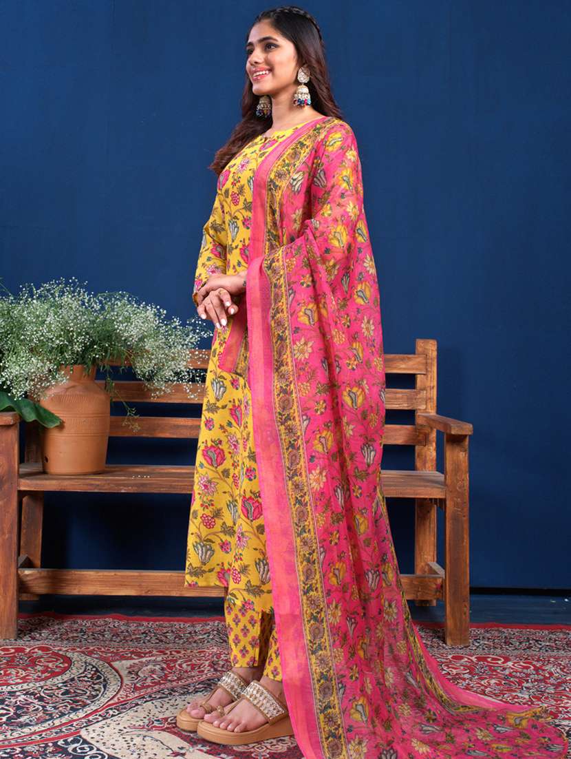 women printed three quarter sleeve kurta pant with dupatta set - 22014235 -  Standard Image - 1