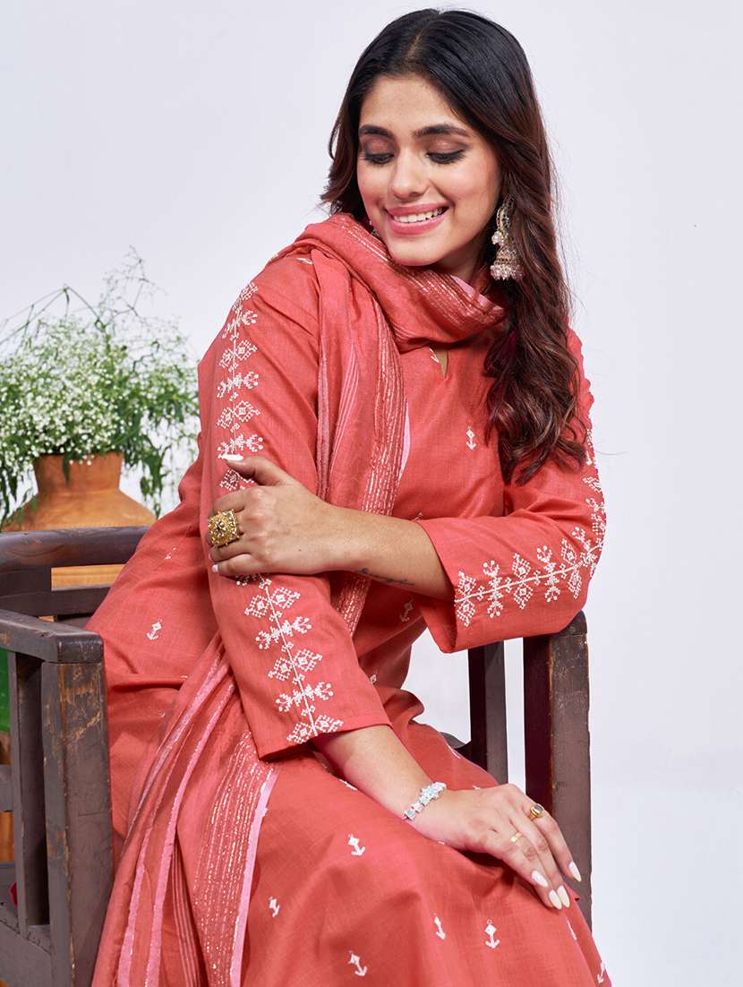 women embroidered three quarter sleeve kurta pant with dupatta set - 22014238 -  Standard Image - 4