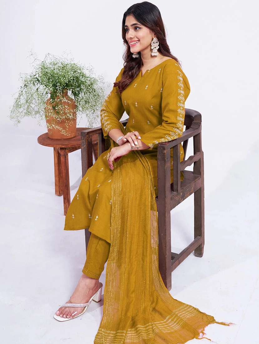 women embroidered three quarter sleeve kurta pant with dupatta set - 22014240 - Standard Image - 1