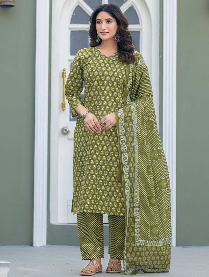 women printed three quarter sleeve kurta pant with dupatta set - 22014267 -  Standard Image - 1