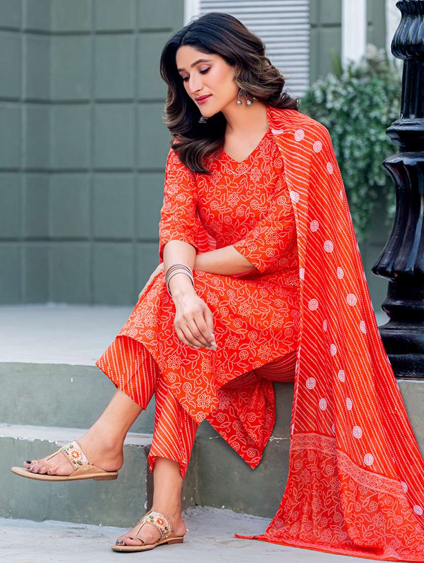 women printed three quarter sleeve kurta pant with dupatta set - 22014269 - Standard Image - 4