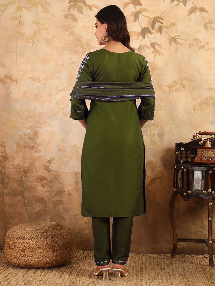 Women Three Quarter Sleeve Kurta Pant With Dupatta Set