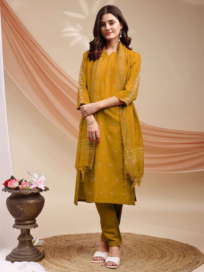 women three quarter sleeve kurta pant with dupatta set - 22014297 - Standard Image - 1