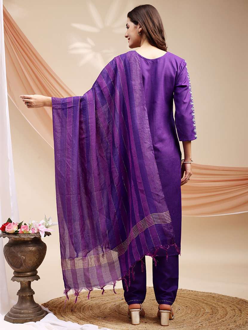 women three quarter sleeve kurta pant with dupatta set - 22014299 - Standard Image - 4