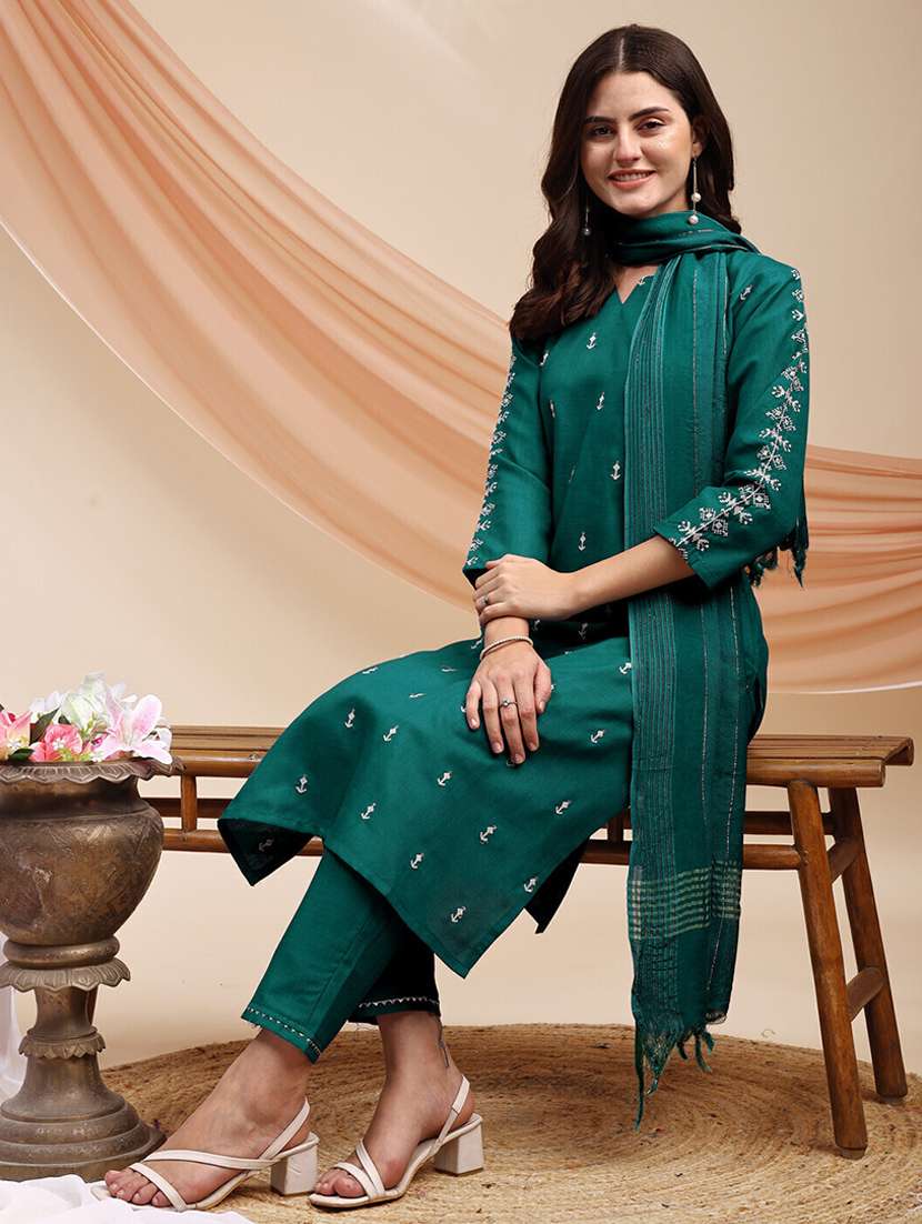 women three quarter sleeve kurta pant with dupatta set - 22014302 -  Standard Image - 1