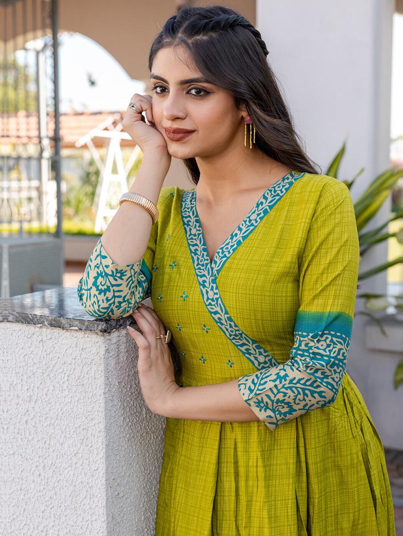 women printed three quarter sleeve anarkali kurta - 22014333 - Standard Image - 4