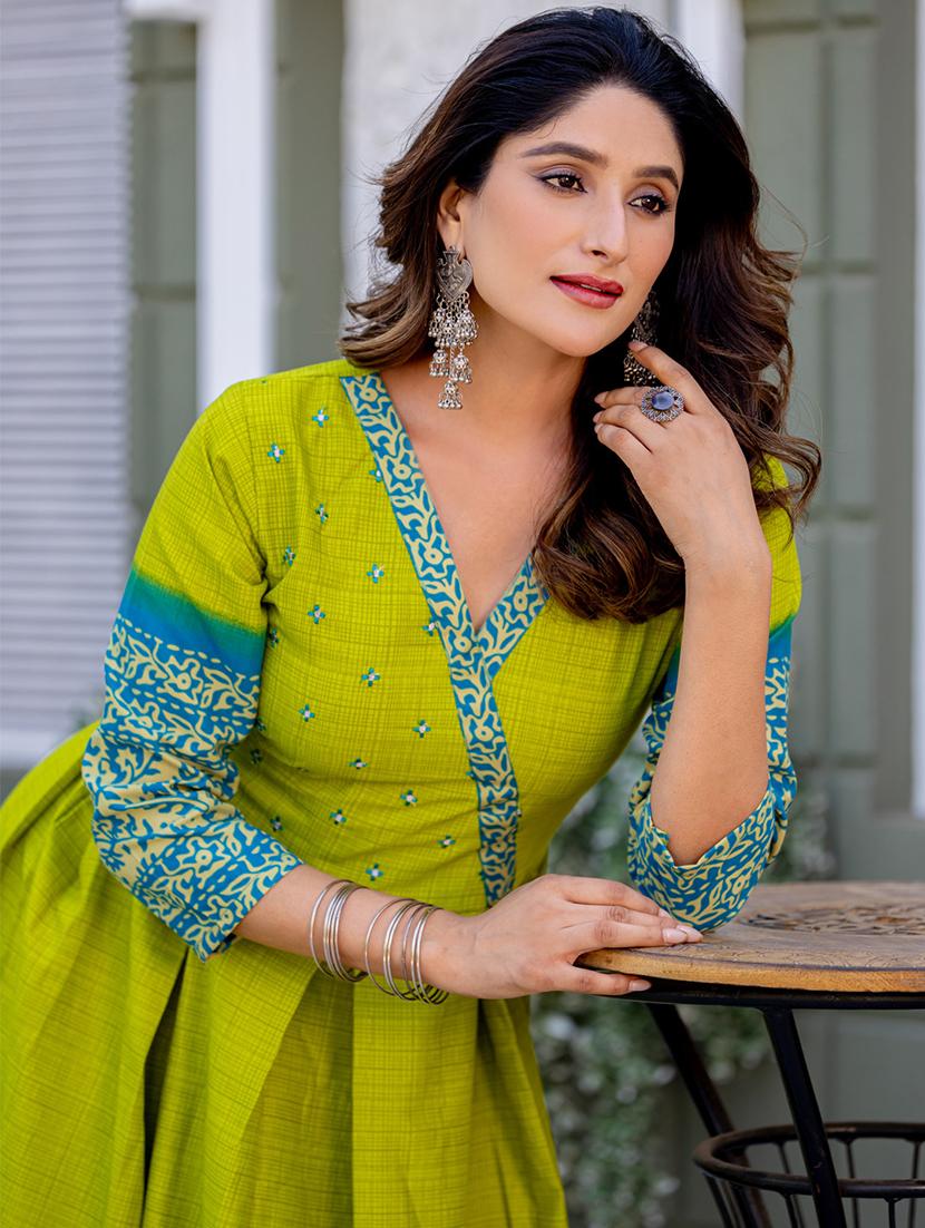 women printed three quarter sleeve anarkali kurta - 22014347 - Standard Image - 4