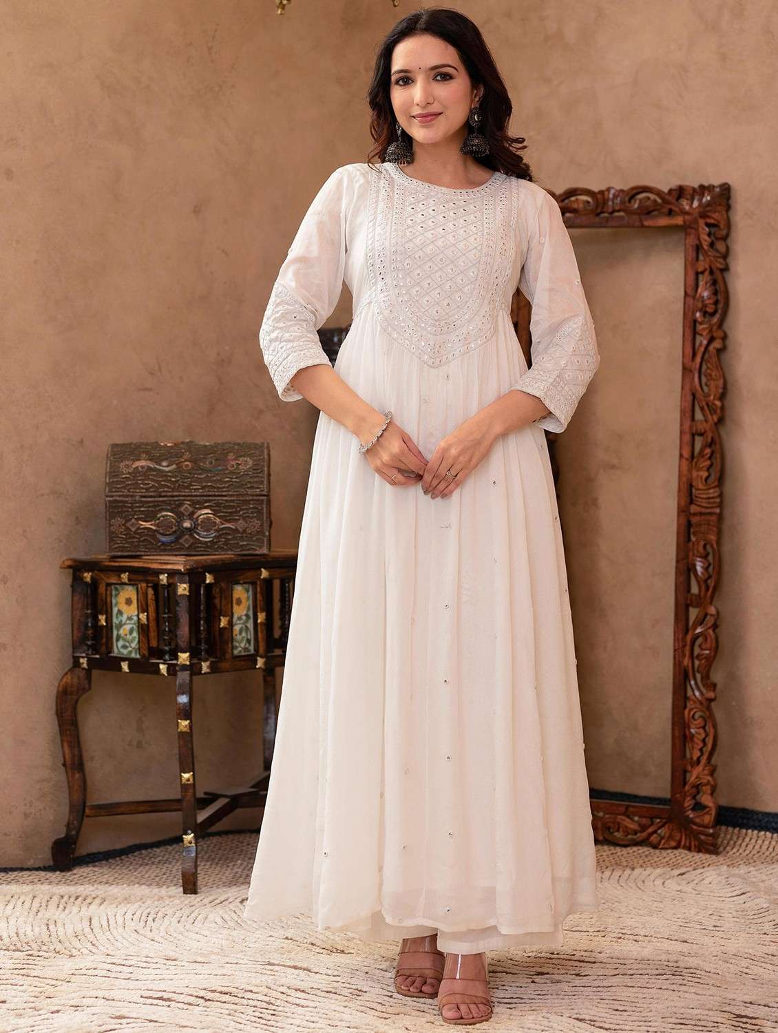 women embroidered round neck anarkali kurta