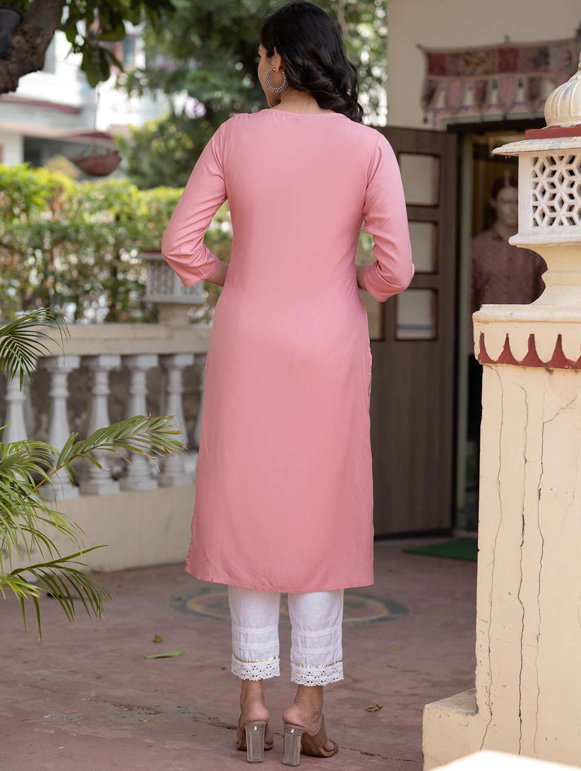women three quarter sleeve straight kurta - 22014701 -  Standard Image - 4