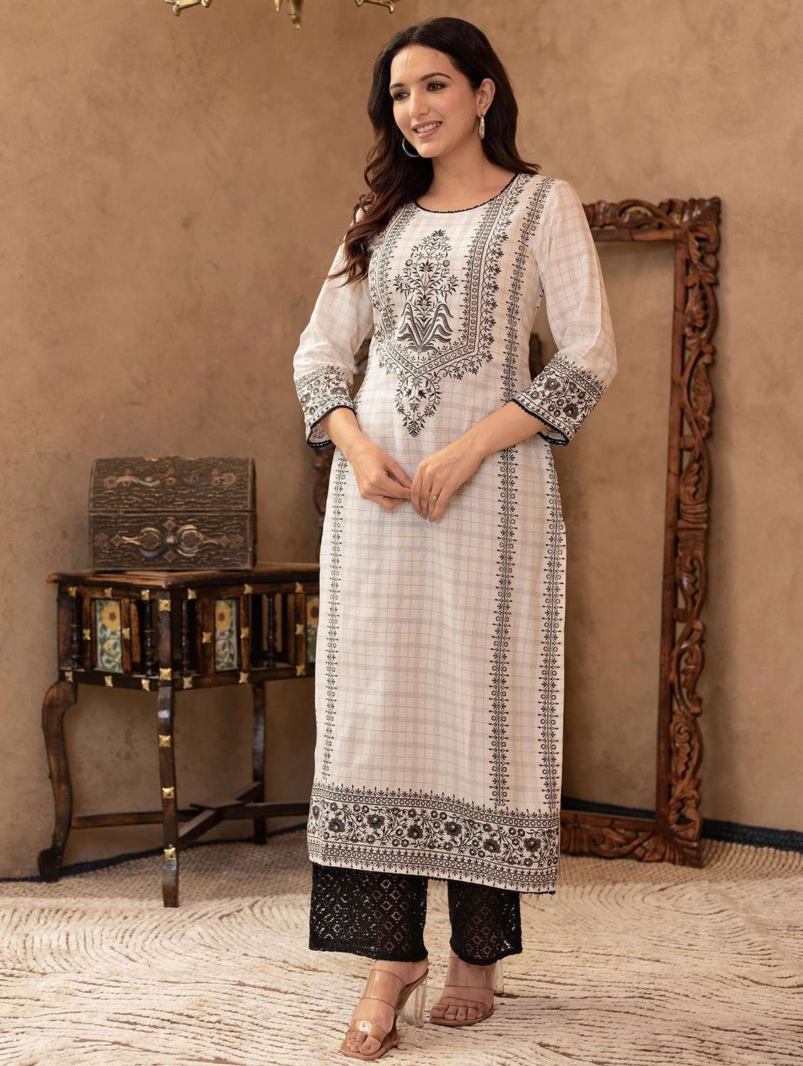 women checkered three quarter sleeve straight kurta - 22014709 -  Standard Image - 1