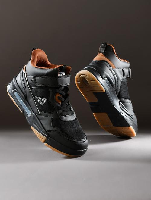 men black lace up sneaker - 22015932 -  Standard Image - 0