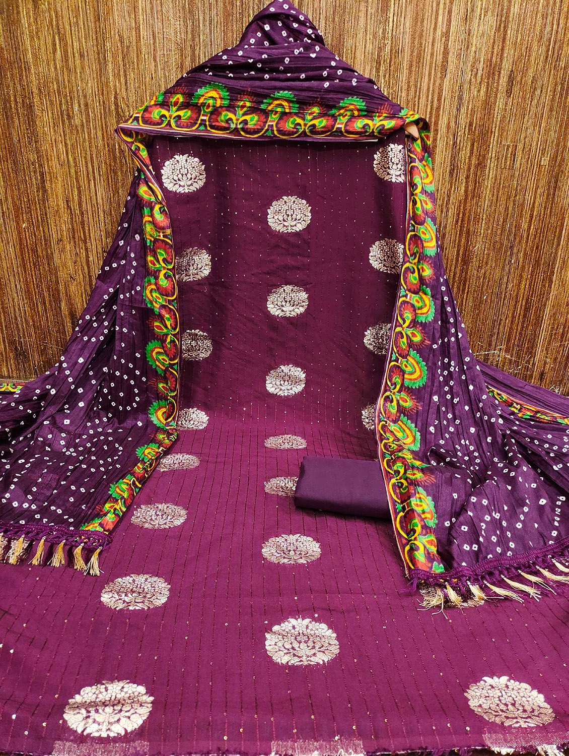 women self design zari work unstitched suit set - 22016409 -  Standard Image - 1