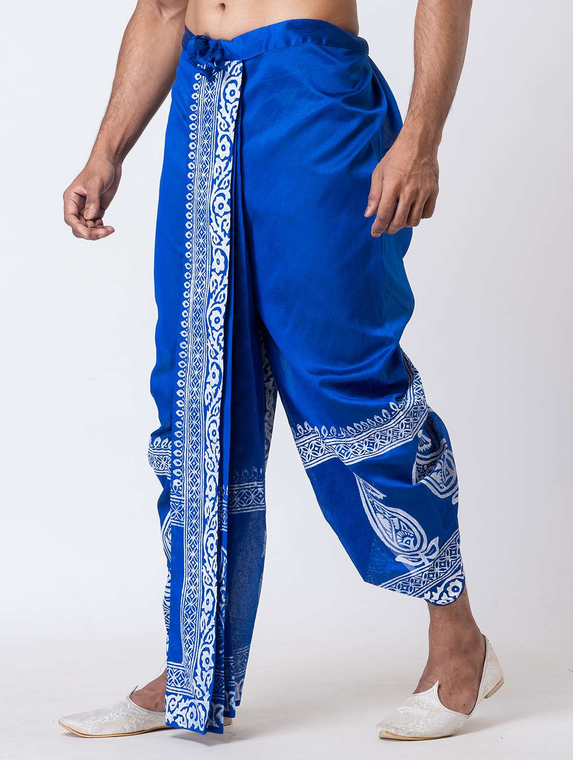men printed mid rise draped dhoti - 22016474 - Standard Image - 1
