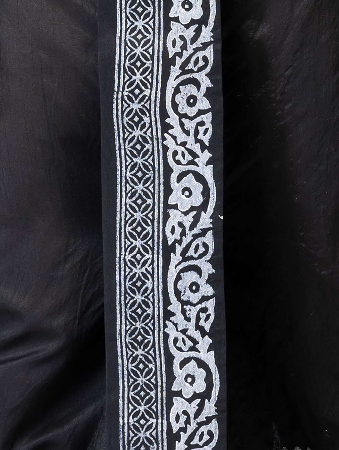 men printed mid rise draped dhoti - 22016481 -  Standard Image - 4