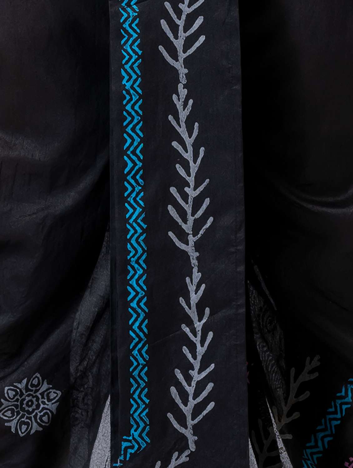 men printed mid rise draped dhoti - 22016522 -  Standard Image - 4