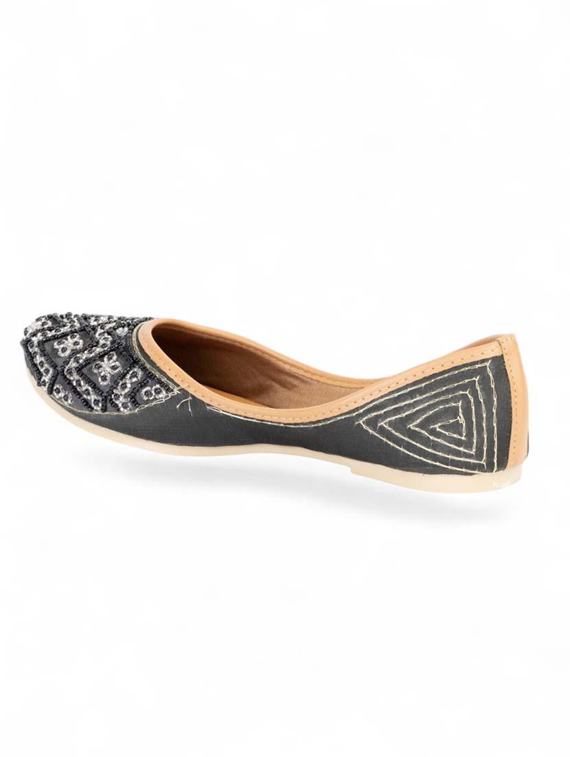 women embellished slip on juti - 22017416 - Standard Image - 4
