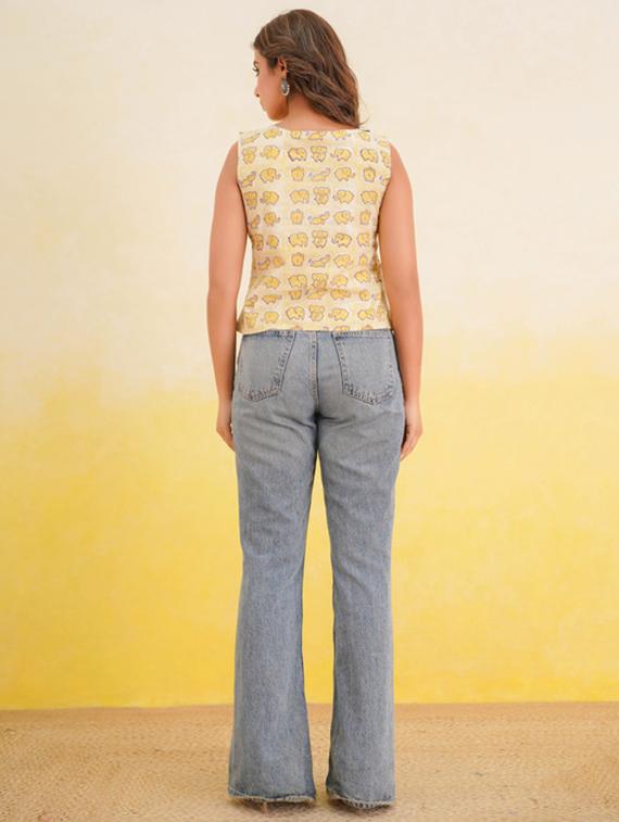 women yellow printed sleeveless vest top - 22017475 - Standard Image - 4